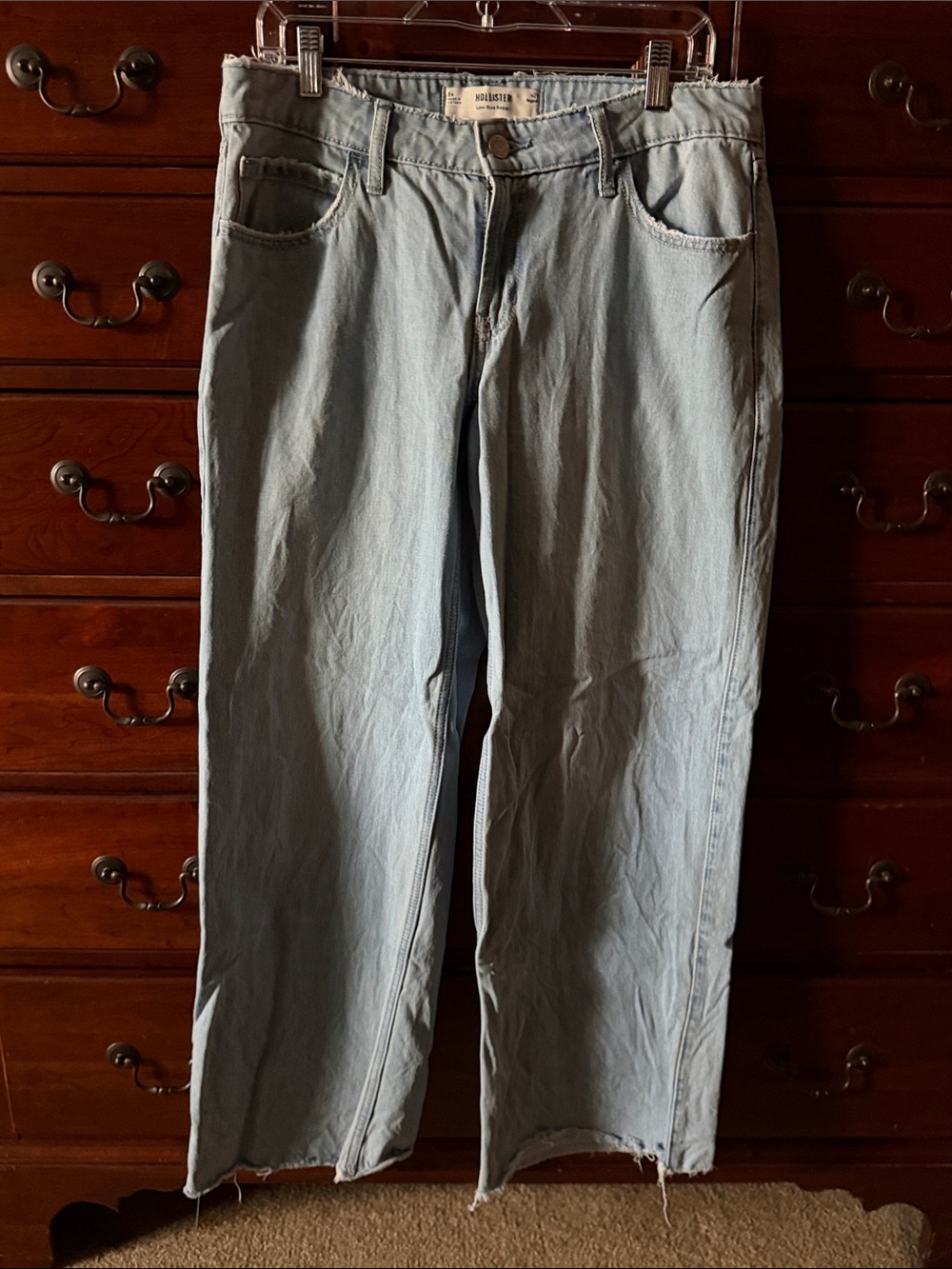 Hollister Light Blue women's Low Rise Baggy Jeans - Size 29.